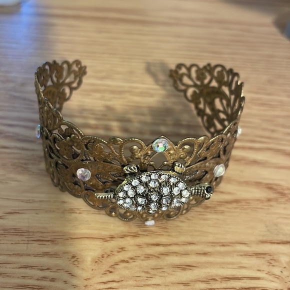 Cuff Bracelet filigree,brass tones collage with little turtle with crystals - Picture 2 of 4